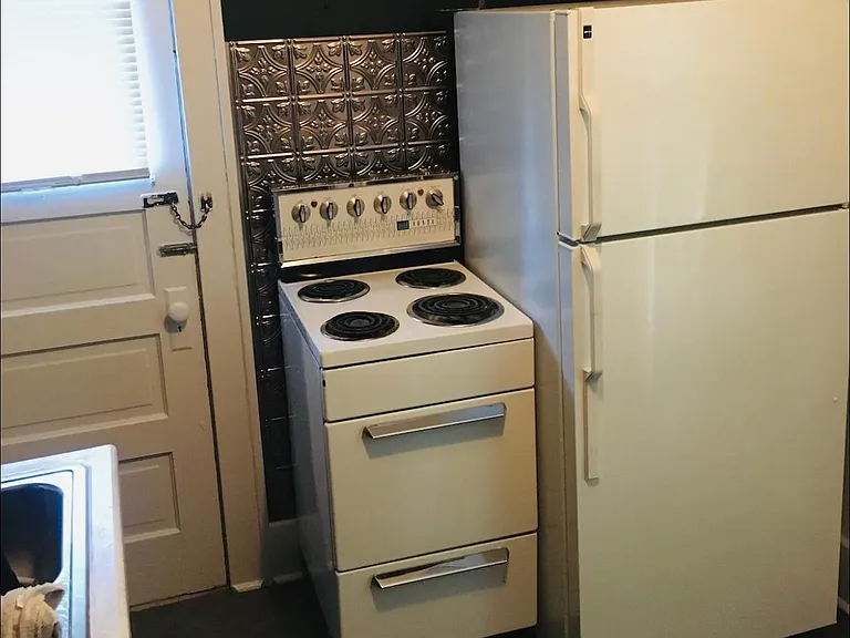 719 Lockwood St NE #2 — Photo 6