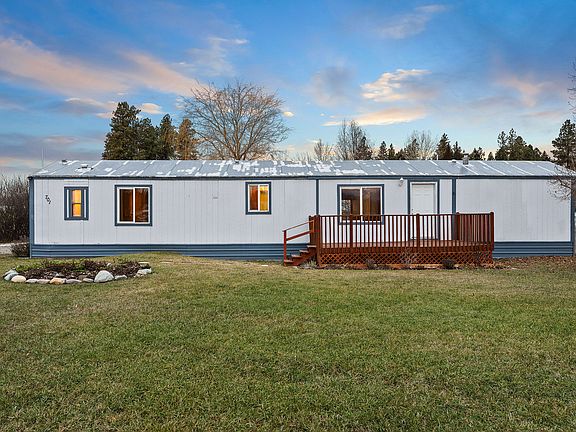 2nd image of 701 Addison Sq