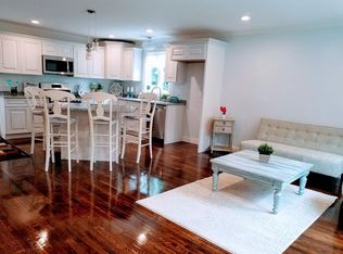 12 Juniper Ln, Georgetown, MA 01833