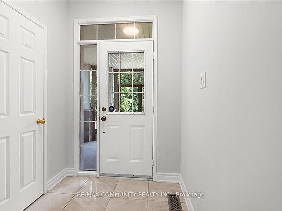 4th image of 461 Rougewalk Dr