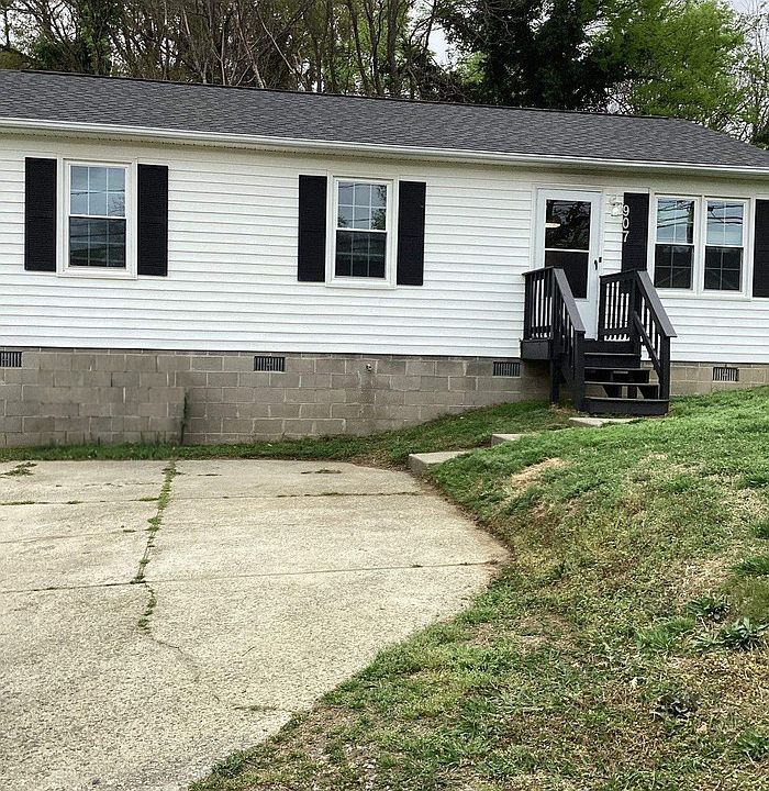 1st image of 907 Tuscaloosa St