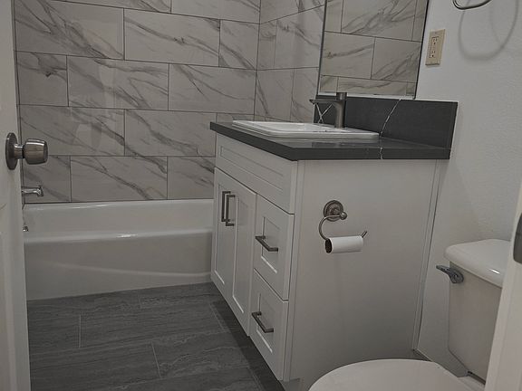 3rd image of 366 N Avenue 51 #4