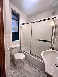 Rented by Aimee Grodanz, LREB