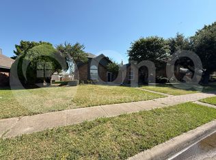 7913 Rice Dr, Rowlett, TX 75088