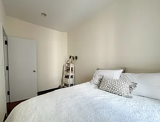 Rented by Kahen Properties