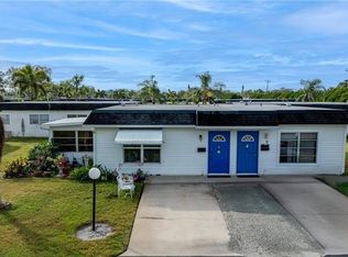 8 Tangelo Ct, Lehigh Acres, FL 33936