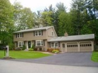 105 Fawn Ln, Nashua, NH 03064