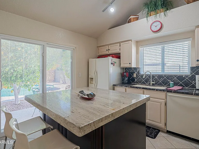 11055 E Clinton St — Photo 16