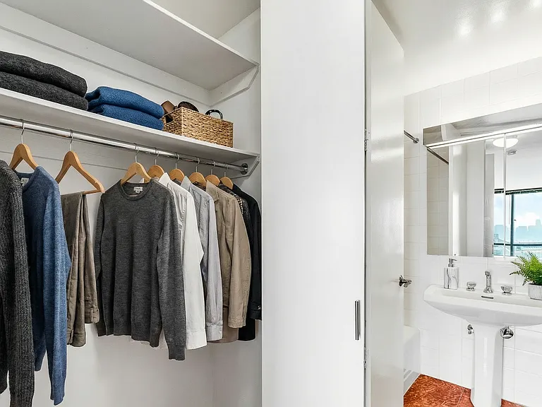 525 E 72nd St #28F — Photo 9