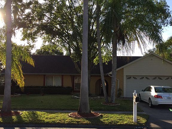 5th image of 15106 Alexis Dr