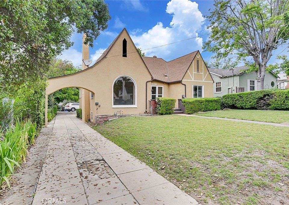 1st image of 3025 Glen Ave