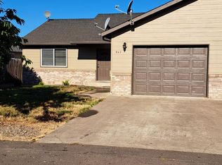 947 Wassom St, Lebanon, OR 97355