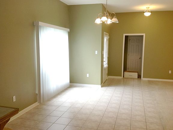 4th image of 23822 Rosemont Ave