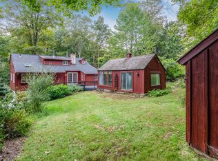 16 Tamarack Rd, Newtown, CT 06470