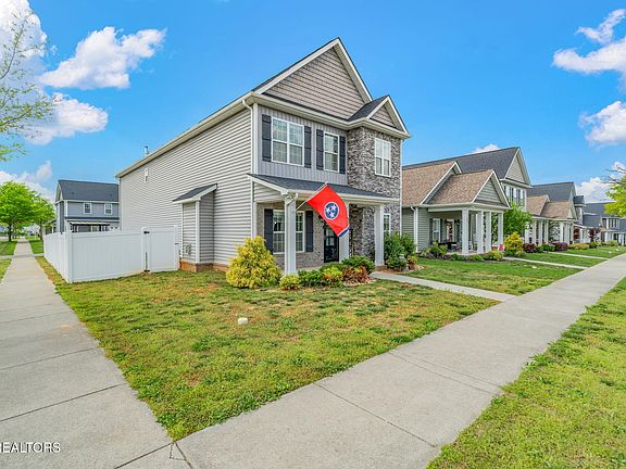 3rd image of 101 Hardinberry St