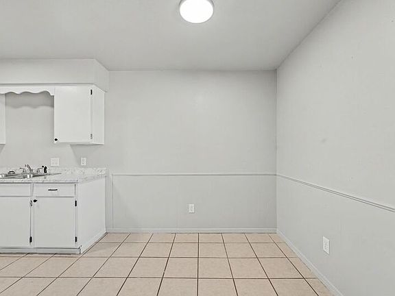 4th image of 1243 W Sunset Dr