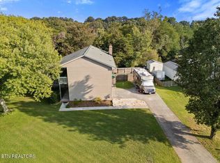 1426 Moorgate Dr, Knoxville, TN 37922