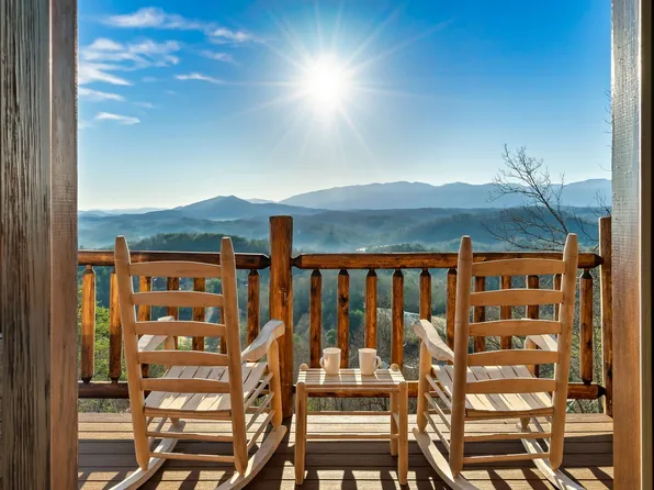 (undisclosed Address), Sevierville, TN 37862