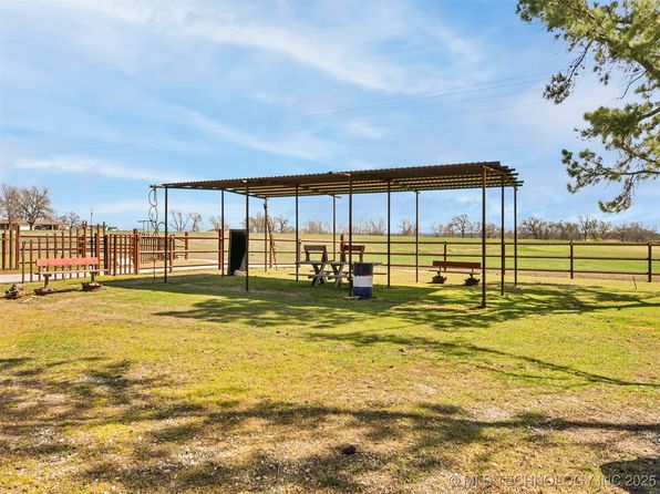 5010 Enville Rd, Marietta, OK 73448