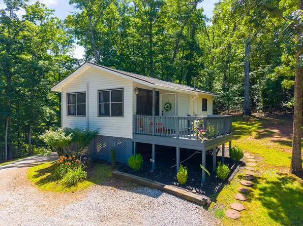 229 Genes Rd, Franklin, NC 28734