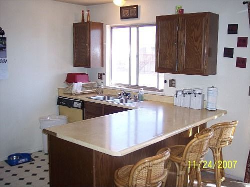 3rd image of 2845 Clarendon Dr
