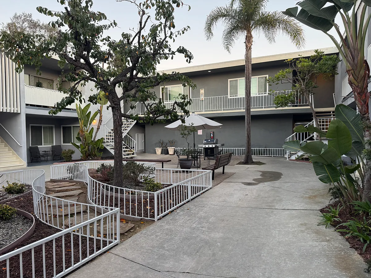 Building Photo - 22608 Ocean Ave #15