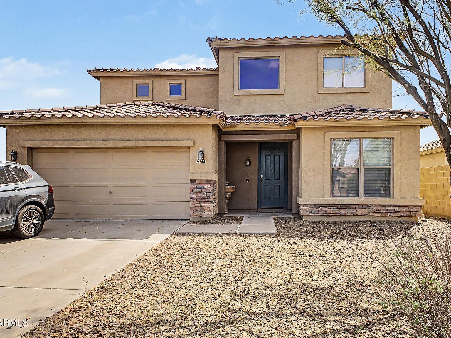 4 bed, 2.5 bath, 2035 sqft, $2,450 — Photo 1