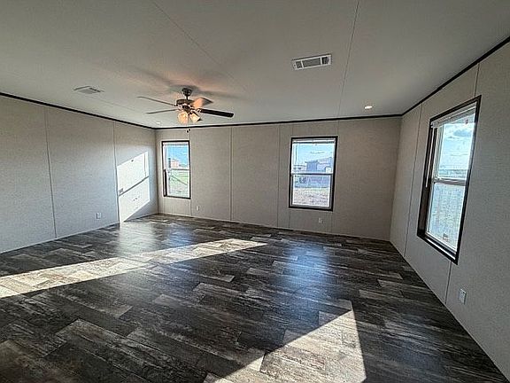 5th image of 1050 Brisas Dr