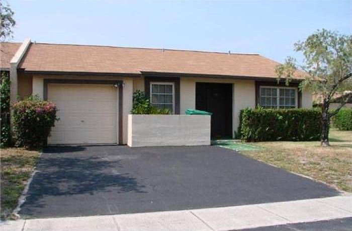 1st image of 9551 W Fern Ln