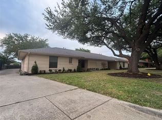 4910 Arborlawn Dr, Fort Worth, TX 76109