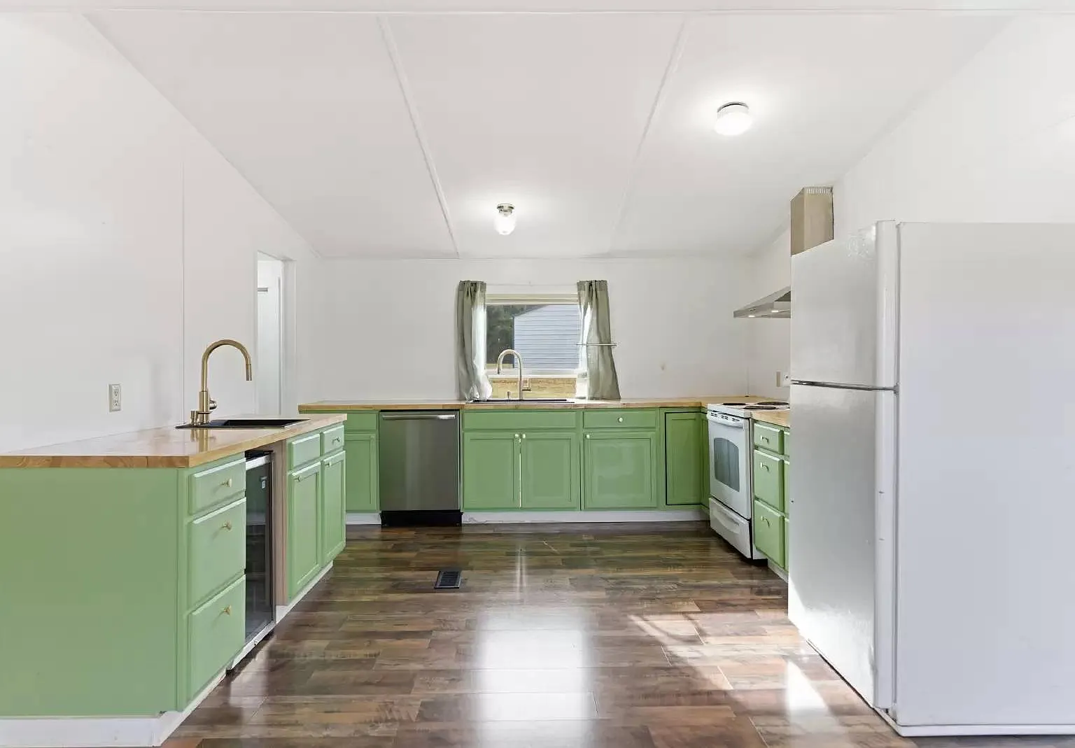 1310 East Hendron Chapel Road - 1 — Photo 3