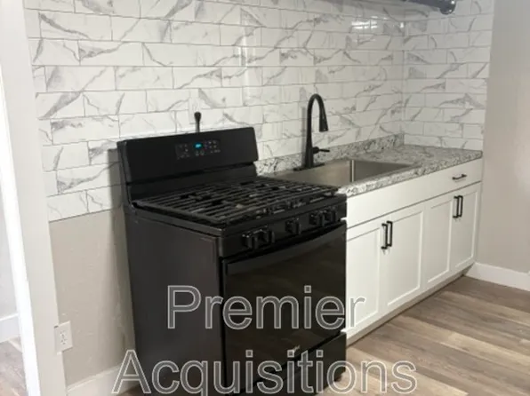 702 Biltmore Blvd, South Roxana, IL