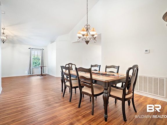 4th image of 206 Spring Lake Dr