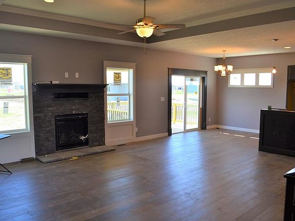 2nd image of 3137 Fieldstone Ct SE