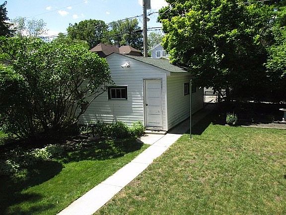 2nd image of 6930 N Olcott Ave