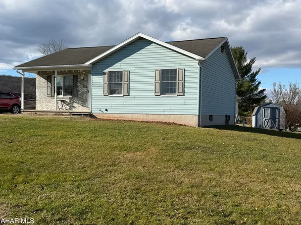14 Lincoln Dr, Bedford, PA 15522