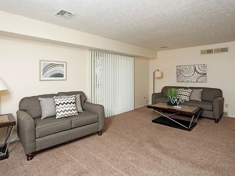 Peppertree Apartments — Photo 28