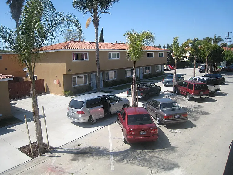 6503 E 72nd St #K — Photo 3