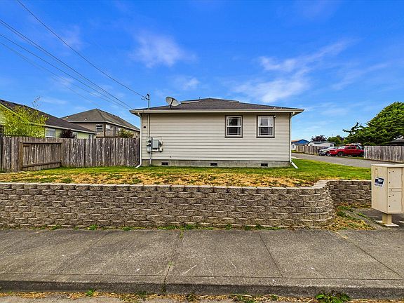 5th image of 4972 Alto St