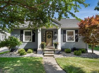 1016 Woodsboro Dr, Royal Oak, MI 48067