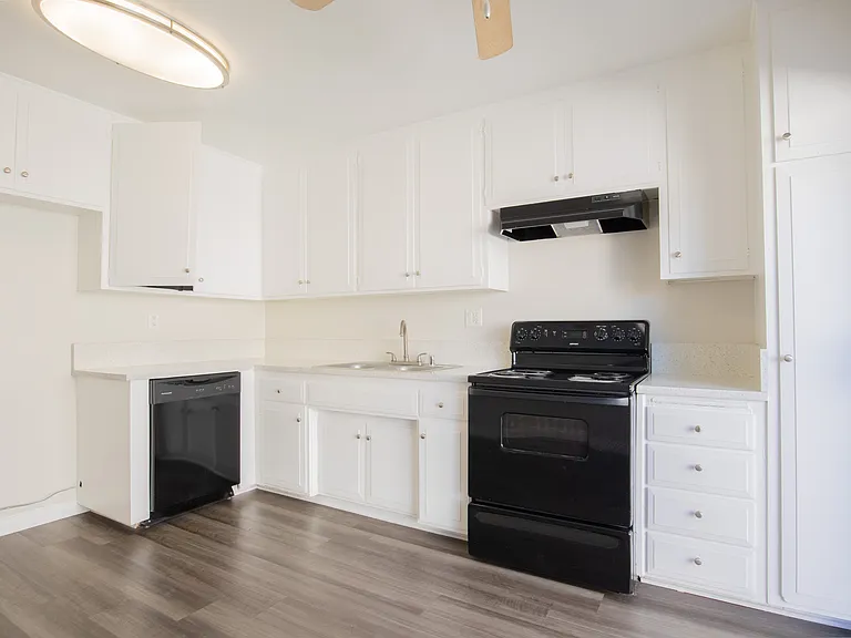 133 W Foothill Blvd #1 — Photo 25