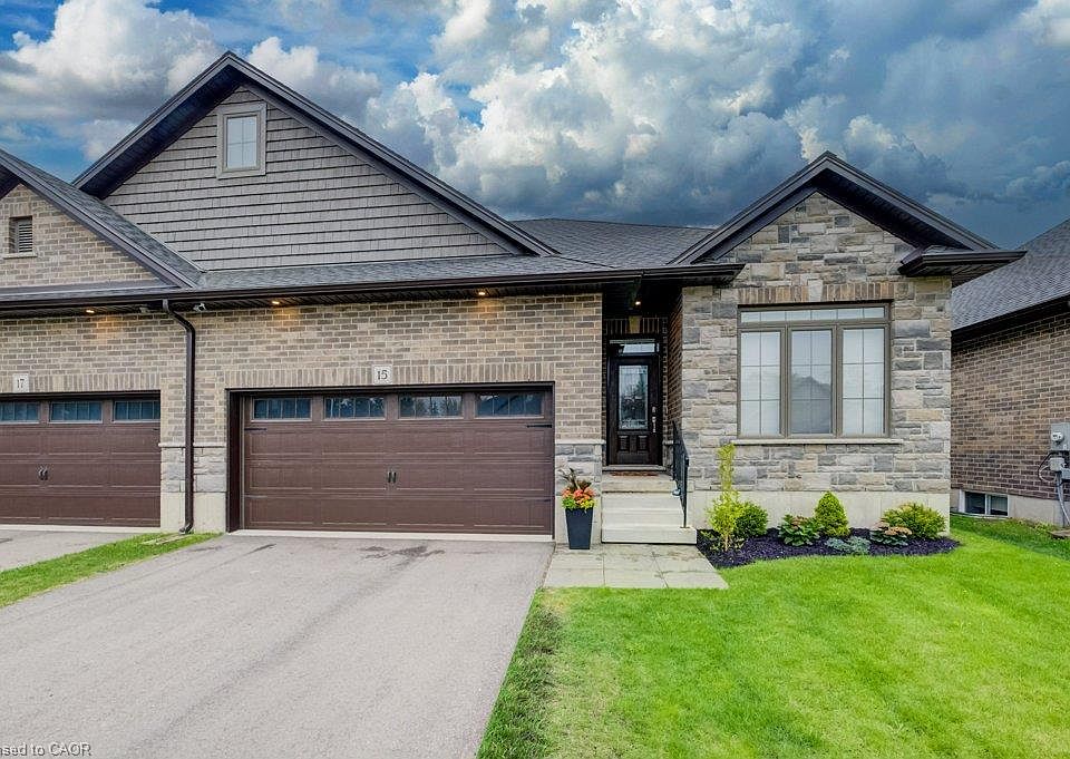 1st image of 15 Matheson Cres