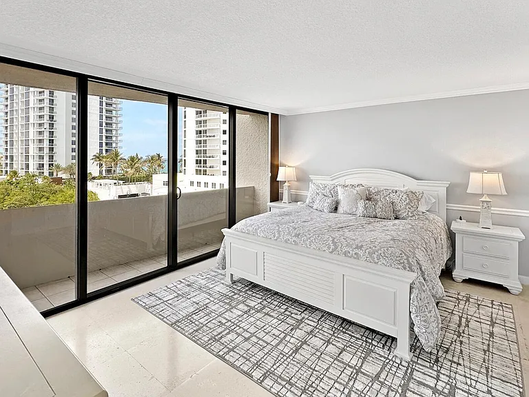4200 N Ocean Dr #2-506 — Photo 11