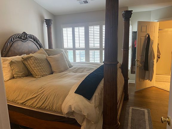 3rd image of 5035 Murtha St #5035