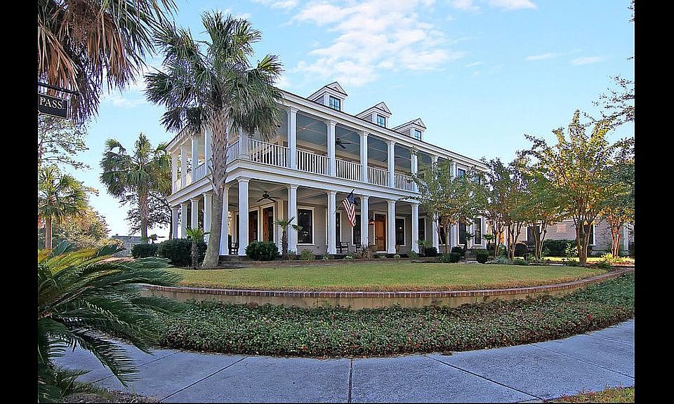 2nd image of 460 Barbadian Way