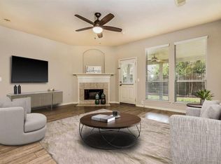 9016 Sundown Dr, Pearland, TX 77584
