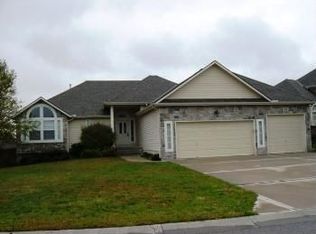 4116 SW Flintrock Dr, Lees Summit, MO 64082