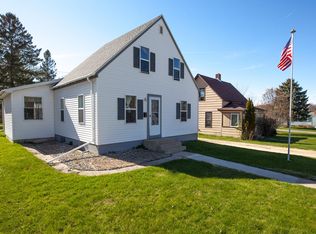 1121 N Vine St, Fergus Falls, MN 56537