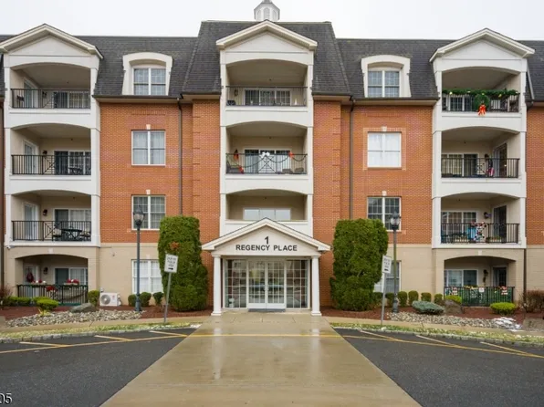 319 Regency Pl #319, Woodbridge Twp., NJ 07095