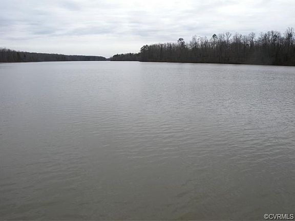 2nd image of 15600 Chesdin Manor Dr